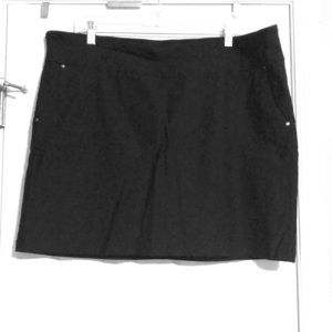 Black skort